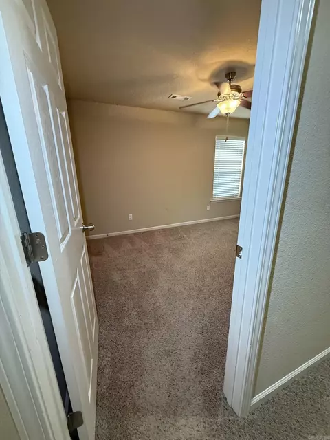 Bedroom - 13032 Skyridge Cv, Alexander, AR 72002 photo 9 of 15