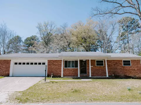 239 N 25th St, Arkadelphia, AR 71923