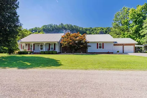 Exterior - 3582 Riverview Dr, Norfork, AR 72658 photo 4 of 13