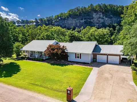 Exterior - 3582 Riverview Dr, Norfork, AR 72658 photo 2 of 13