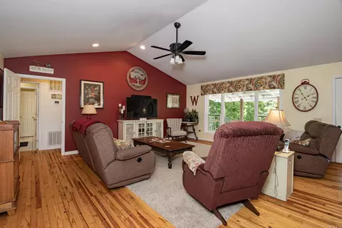 Living - 3582 Riverview Dr, Norfork, AR 72658 photo 1 of 2