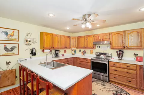 Kitchen - 3582 Riverview Dr, Norfork, AR 72658 photo 1 of 3