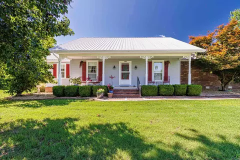 3582 Riverview Dr, Norfork, AR 72658