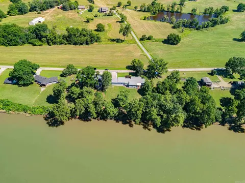 View/Area - 3582 Riverview Dr, Norfork, AR 72658 photo 2 of 3