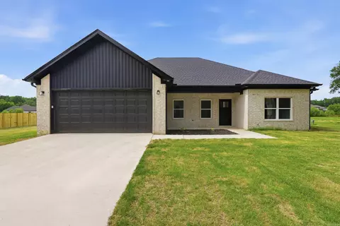 904 Bratton Rd, Lonoke, AR 72086