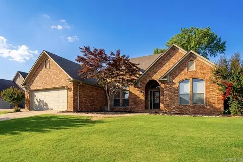 865 Cordoba Dr, Conway, AR 72034
