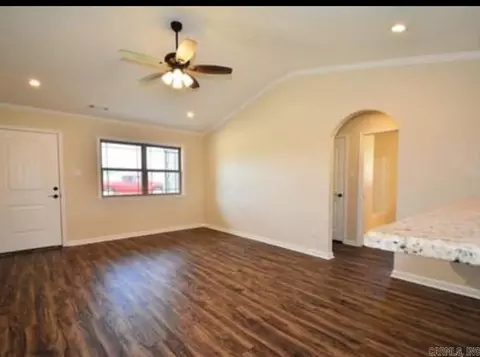 Living - 136 Wildflower Dr, Beebe, AR 72012 photo 2 of 4