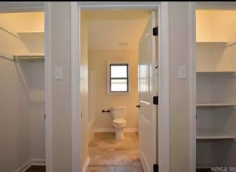 Entry Way - 136 Wildflower Dr, Beebe, AR 72012 photo 1 of 1