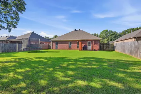 Exterior - 2150 Dillard Dr, Conway, AR 72034 photo 2 of 3