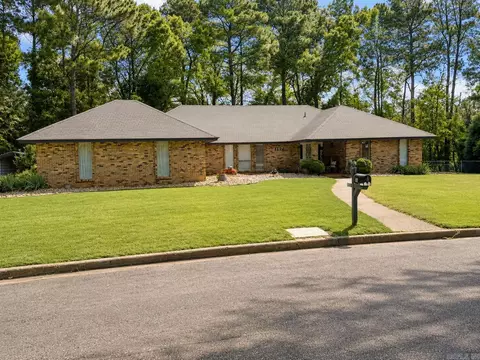 107 Evonshire Dr, Arkadelphia, AR 71923