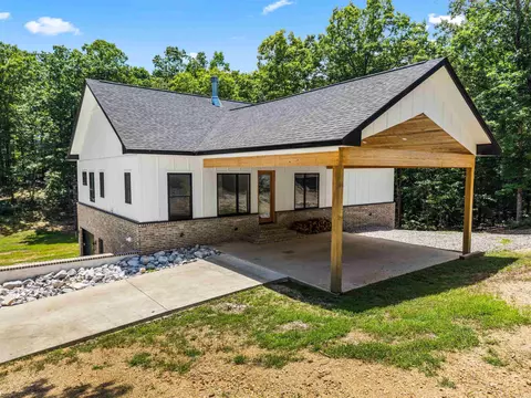 179 Rockdale Pl, Hot Springs, AR 71909