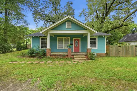Exterior - 1917 College Ave, Conway, AR 72034 photo 5 of 16