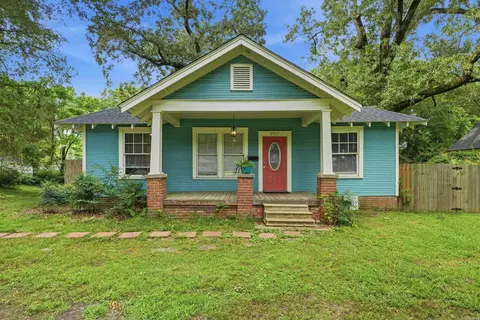 Exterior - 1917 College Ave, Conway, AR 72034 photo 6 of 16