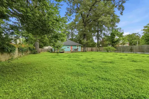 Exterior - 1917 College Ave, Conway, AR 72034 photo 14 of 16