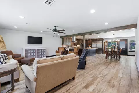Living - 103 Byron St, Beebe, AR 72012 photo 1 of 4