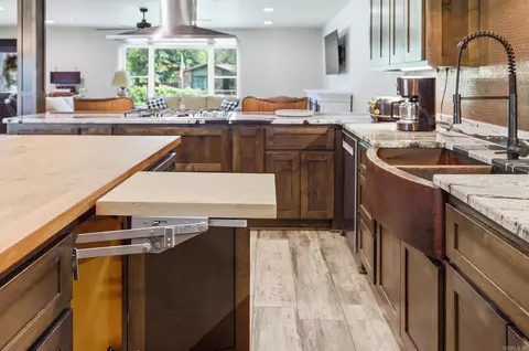 Kitchen - 103 Byron St, Beebe, AR 72012 photo 5 of 7