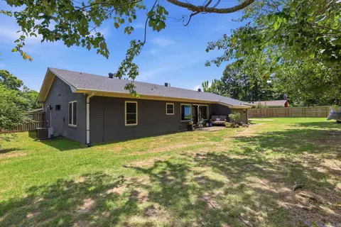 Exterior - 103 Byron St, Beebe, AR 72012 photo 7 of 8