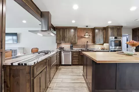Kitchen - 103 Byron St, Beebe, AR 72012 photo 2 of 7