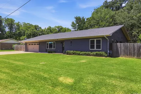 Exterior - 103 Byron St, Beebe, AR 72012 photo 3 of 8