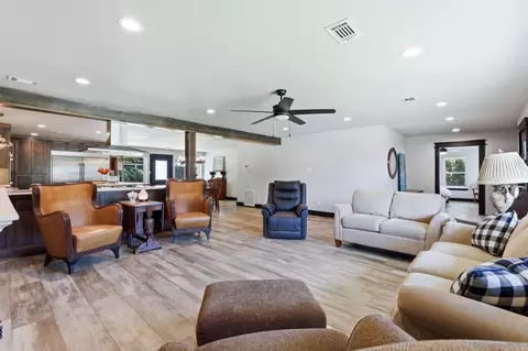 Living - 103 Byron St, Beebe, AR 72012 photo 3 of 4