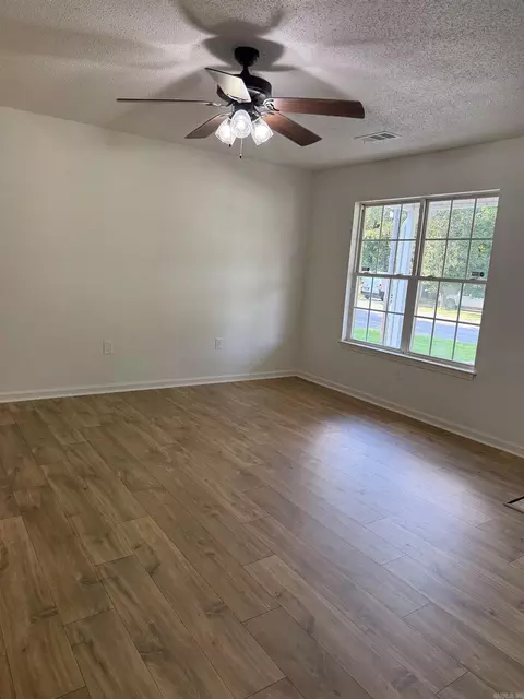 Living - 1438 David Lee, Haskell, AR 72015 photo 1 of 1