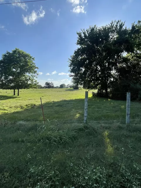 8607 Shaver Rd, Lavaca, AR 72941 photo 4