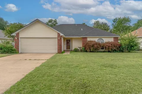 1513 Crepe Myrtle Dr, Jonesboro, AR 72401