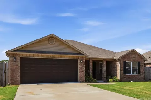 Exterior - 1155 Gallery Dr, Conway, AR 72032 photo 2 of 5