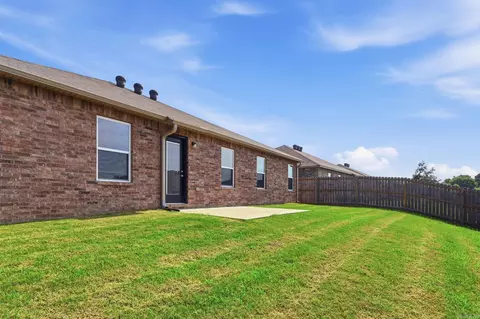 Exterior - 1155 Gallery Dr, Conway, AR 72032 photo 4 of 5
