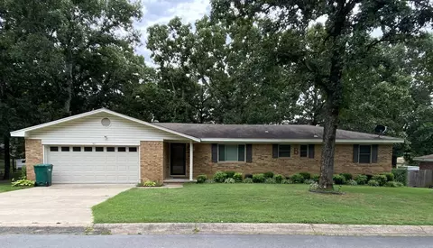 40 Single Oaks Dr, Sherwood, AR 72120