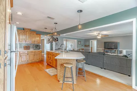 Kitchen - 103 Key Cir, Marked Tree, AR 72365 photo 4 of 4