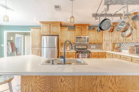 Kitchen - 103 Key Cir, Marked Tree, AR 72365 photo 1 of 4