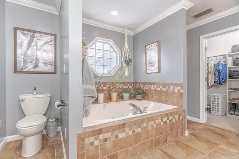 Bath - 103 Key Cir, Marked Tree, AR 72365 photo 2 of 3
