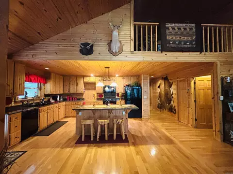 Kitchen - 252 Mitchell Rd, Mountain View, AR 72560 photo 1 of 5