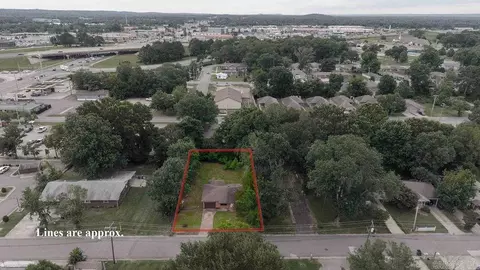View/Area - 724 2nd Ave, Conway, AR 72032 photo 3 of 4
