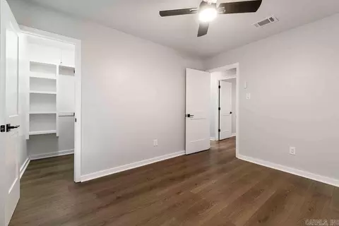 Bedroom - 724 2nd Ave, Conway, AR 72032 photo 4 of 6