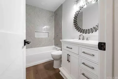 Bath - 724 2nd Ave, Conway, AR 72032 photo 1 of 1