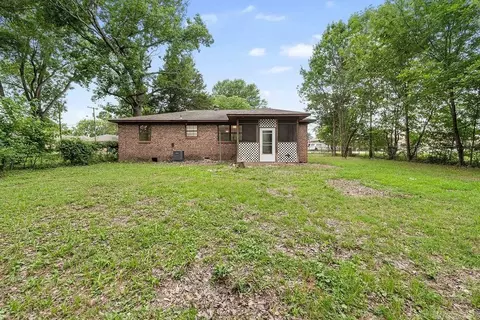 Exterior - 724 2nd Ave, Conway, AR 72032 photo 5 of 6