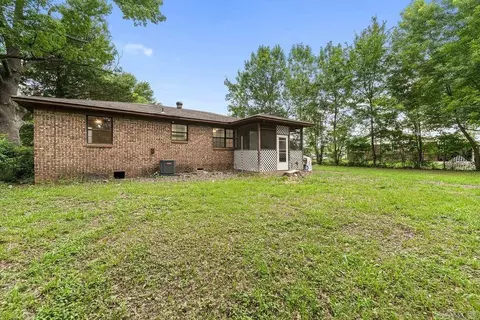 Exterior - 724 2nd Ave, Conway, AR 72032 photo 3 of 6