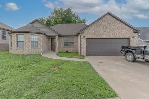 5 Ashcraft Ct, Paragould, AR 72450