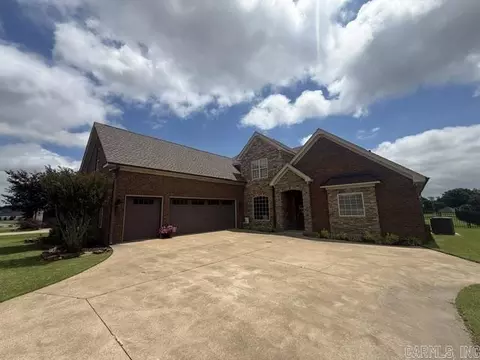 4605 Clubhouse Dr, Jonesboro, AR 72401