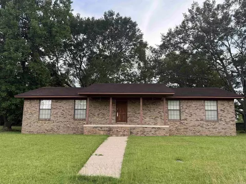 1313 Park St, Nashville, AR 71852