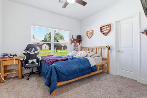 Bedroom - 139 Hayden Dr, Beebe, AR 72012 photo 4 of 9
