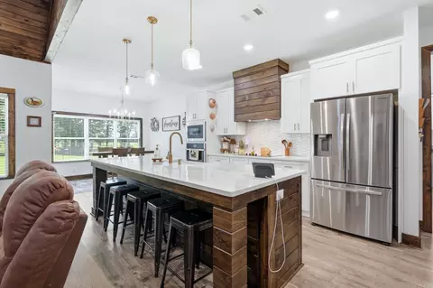 Kitchen - 139 Hayden Dr, Beebe, AR 72012 photo 2 of 6