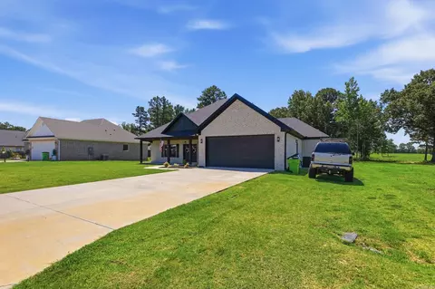 Exterior - 139 Hayden Dr, Beebe, AR 72012 photo 3 of 11
