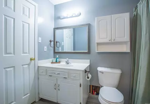 Bath - 6 Ariel Dr, Ward, AR 72176 photo 2 of 2