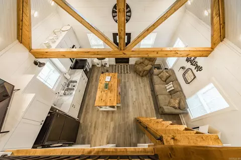 Entry Way - 950 Sunny Slope Rd, Edgemont, AR 72044 photo 2 of 3