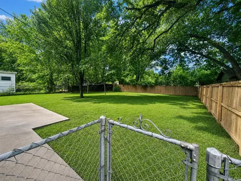 Exterior - 206 Crouch St, Benton, AR 72019 photo 6 of 7