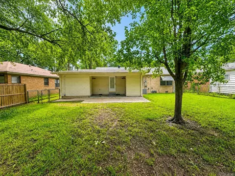 Exterior - 206 Crouch St, Benton, AR 72019 photo 5 of 7