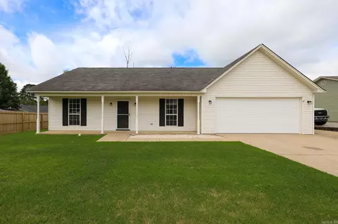202 Hunters Run Dr, Haskell, AR 72015